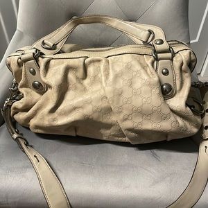 Gucci cross body bag and shoulder. Authentic.